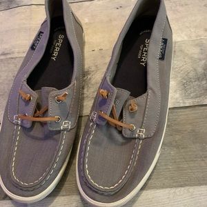 Sperry Slip on boat shoe